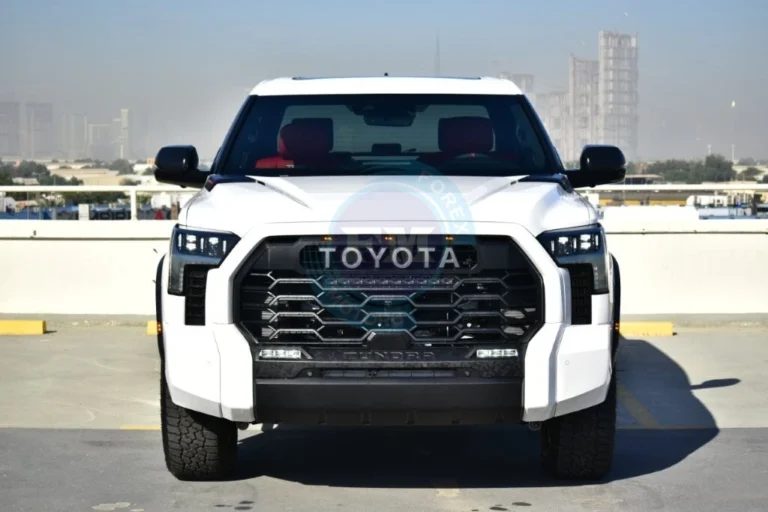 TUNDRA CREWMAX TRD