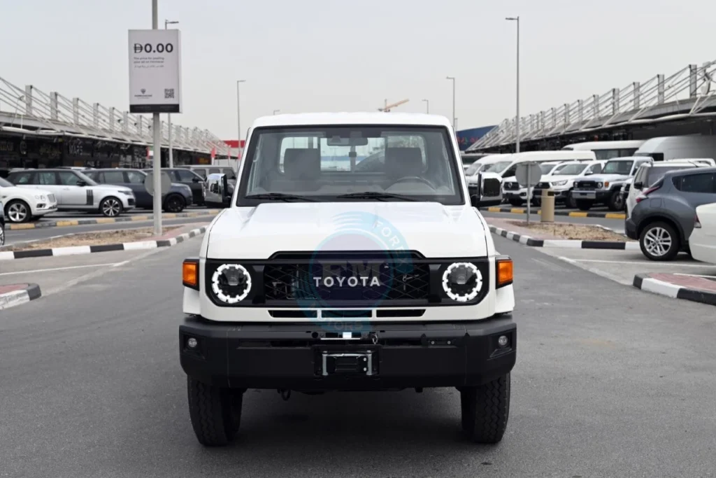 Land Cruiser Pickup DLX
