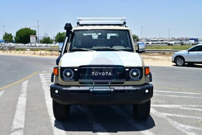 LANDCRUISER 76 HARDTOP LX-Z