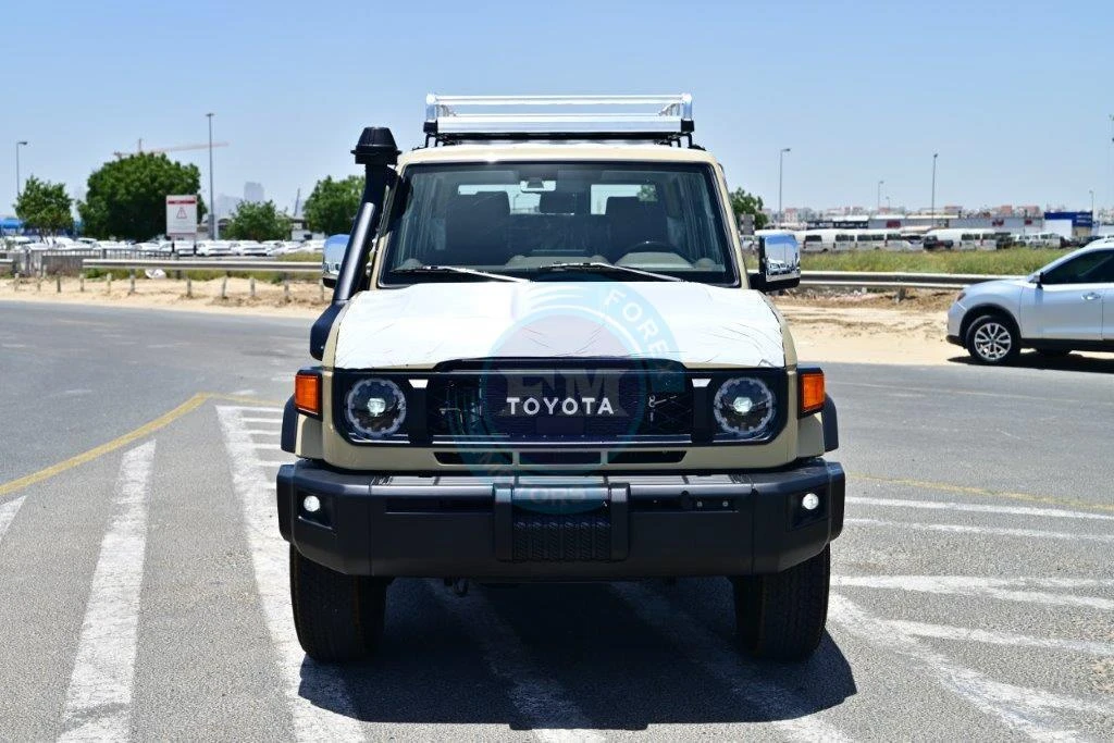 LANDCRUISER 76 HARDTOP LX-Z