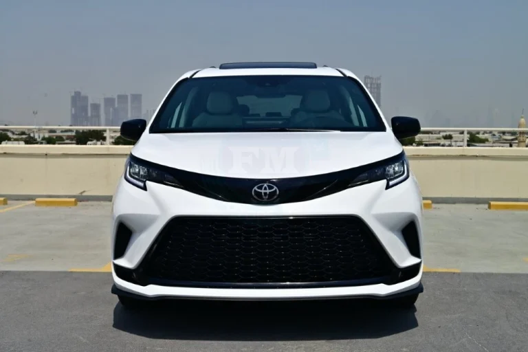 2026 Toyota Sienna FWD