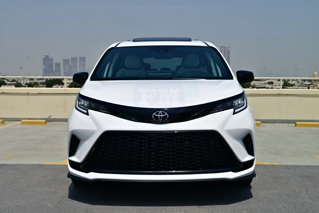2026 Toyota Sienna FWD