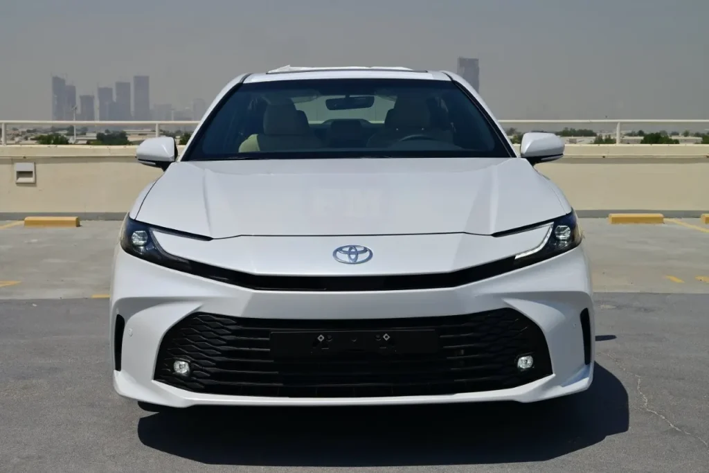 2026 TOYOTA CAMRY E+